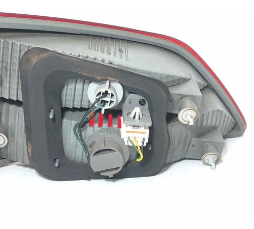 Lanterna Direita Capô Hyundai Hb20 2013/2015