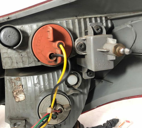 Lanterna Traseira Hyundai Hb20 2013 - 2015 Esquerda