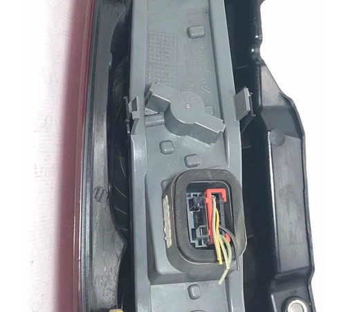 Lanterna Traseira Fiat Uno Vivace 2010 - 2015 Direita