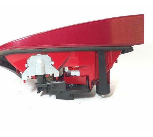 Lanterna Esquerda Capô Traseiro Audi A4 2009/2011