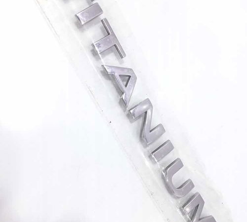 Emblema Capo Traseiro Titanium Ford Ecosport 2012/2021