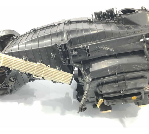 Caixa Ventilação Interna Audi A5 09/11 8k1 820 005 Ar