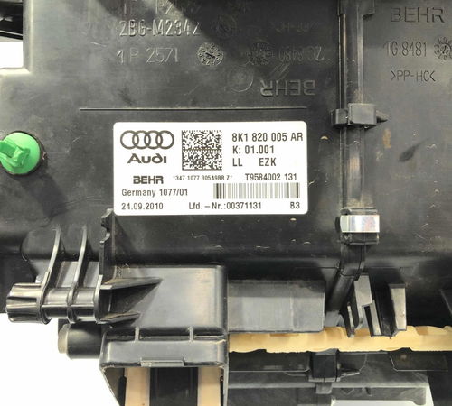 Caixa Ventilação Interna Audi A5 09/11...