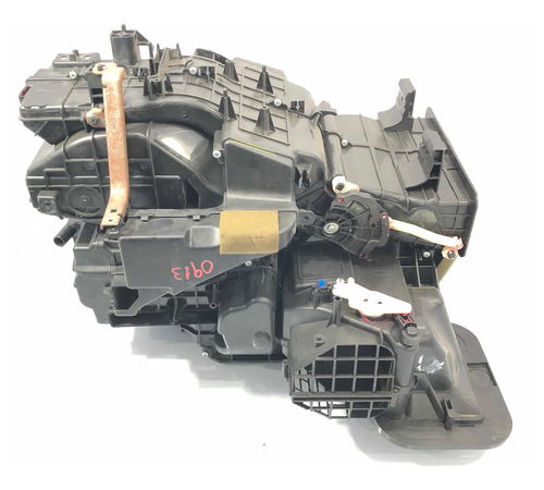 Caixa Ventilação Interna Nissan March 2010/13 272101h50