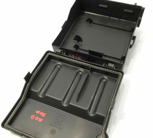 Caixa Suporte Módulo Som Bluetooth Audi A4 2009/11 8t003513