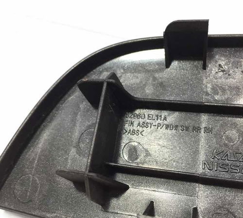 Moldura Vidro Elétrico Te Nissan Tiida 2012/2015