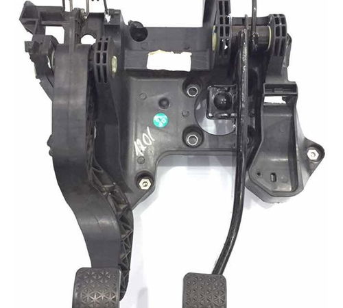 Pedal Acelerador E Freio Chevrolet Cobal...
