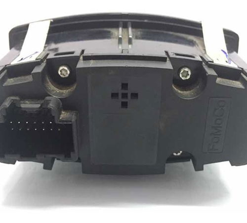 Botão Comando Faróis / Abertura Porta Malas Ford Ka 15/18