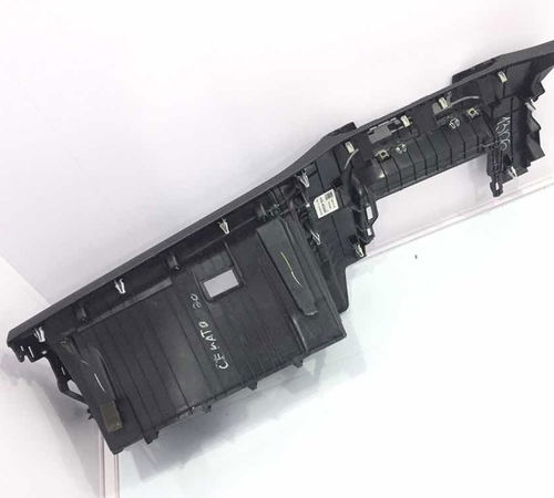 Painel/moldura Kia Cerato 2018/2021