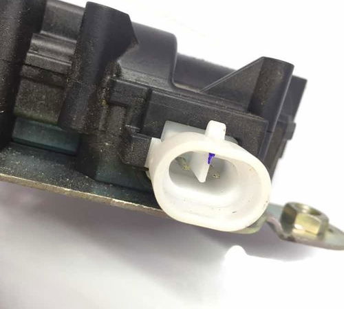 Trava Elétrica Porta Malas Ford Fiesta Hatch 2003/2013