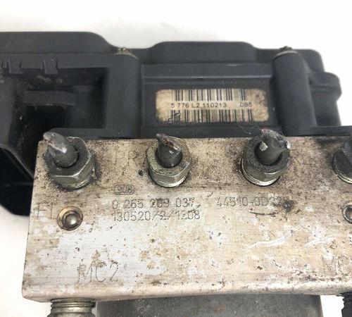 Módulo Abs Toyota Etios 2013/16 0265209037
