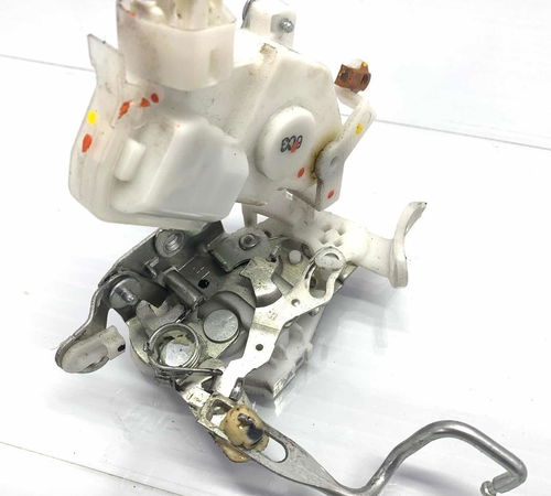 Fechadura Porta Dianteira Direita Toyota Etios 2013/2021