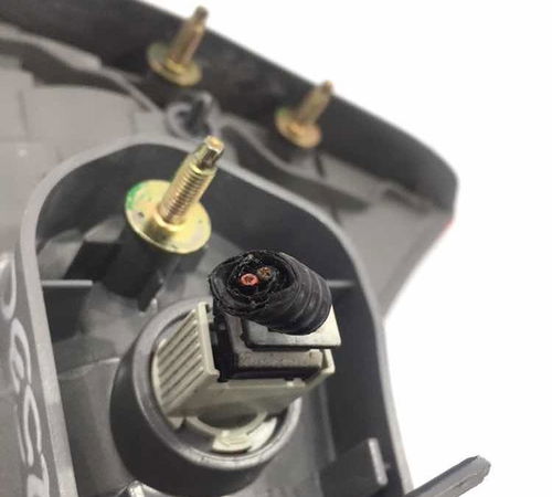 Lanterna Esquerda Capô Traseira Honda Civic 2007/2010