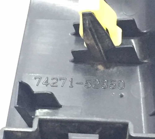 Moldura Botão Vidro Elétrico Blackt.d Toyota Etios 2013/2014