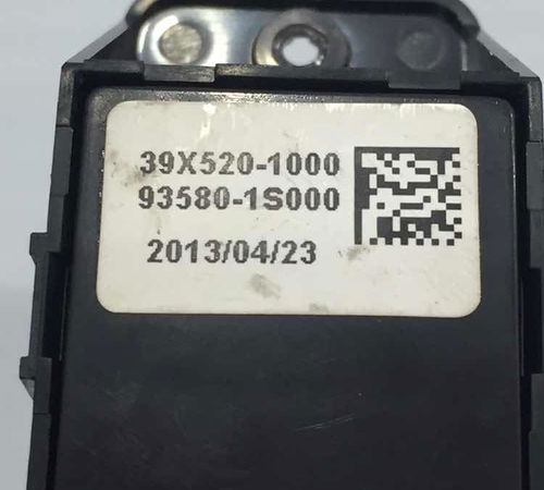 Comando/botão Vidro Elétrico Traseiro Hyundai Hb20 2012/2015