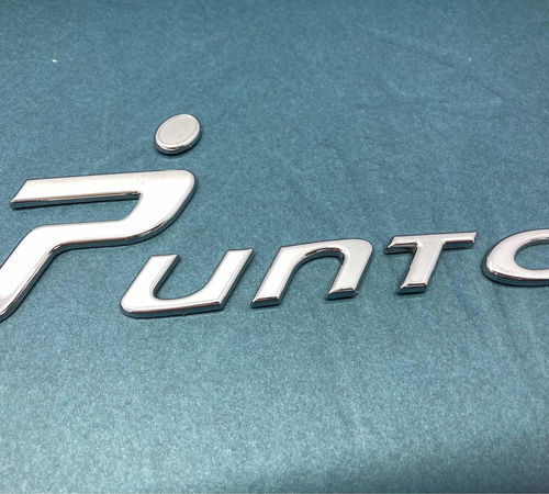 Emblema Traseiro Punto Fiat Punto 2013/2016