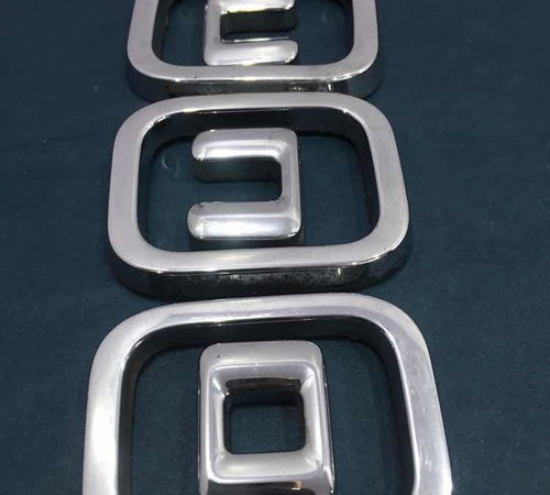 Emblema Uno Traseiro Cromado Fiat Vivace 2012....