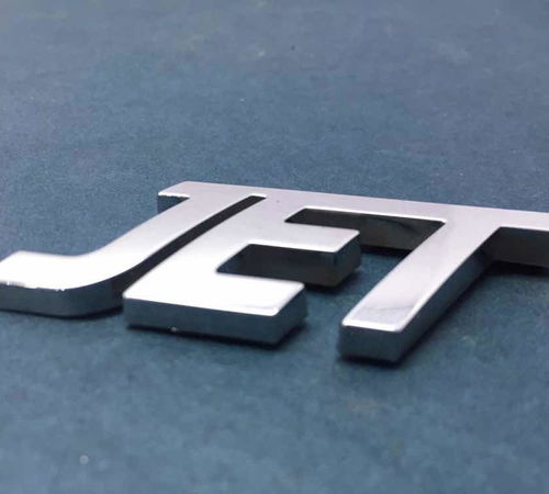 Emblema Jet Capô Traseiro Jac J2 2013/2016