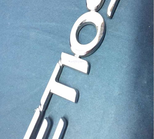 Emblema Etios Capô Traseiro Toyota Etios 2012/2021