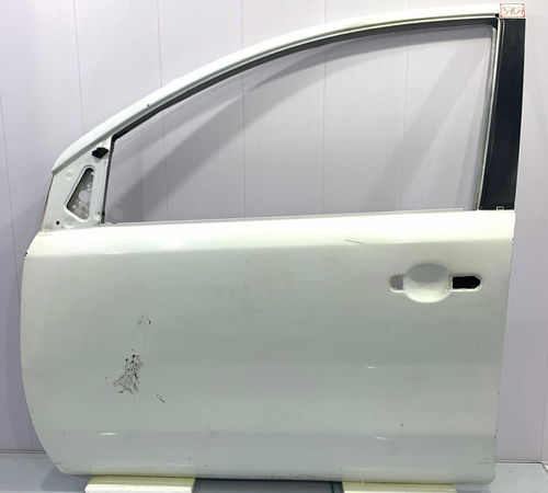 Porta Dianteira Esquerda Nissan Livina 2...