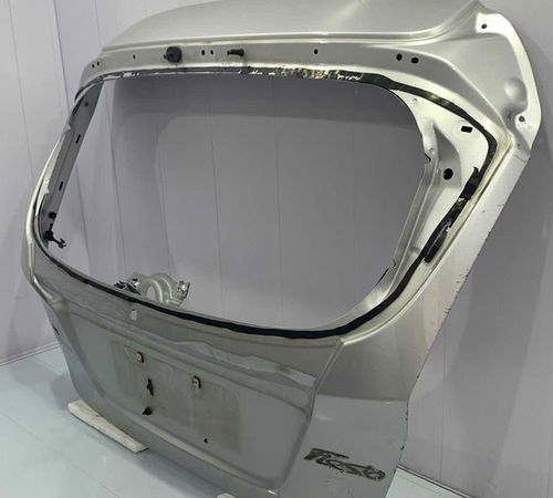 Capô Traseiro Ford New Fiesta 2011/2019