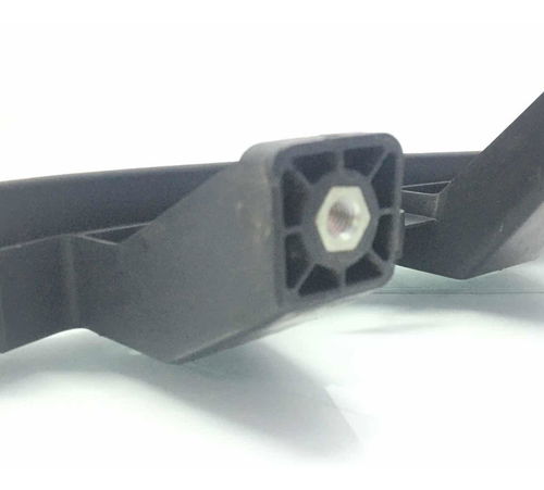 Guia Vidro Porta Dianteira Direita Fiat Palio Sporting 13/18