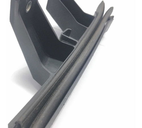 Guia Vidro Porta Dianteira Direita Fiat Palio Sporting 13/18