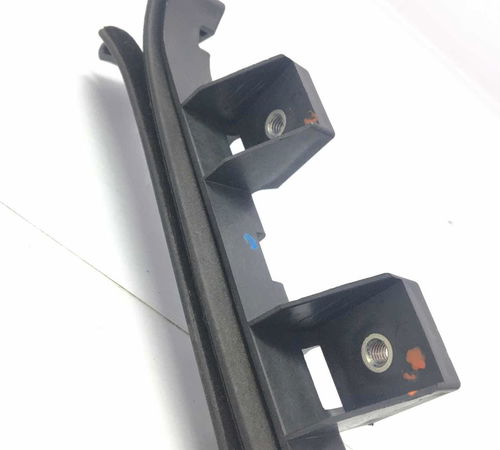 Guia Vidro Porta Dianteira Direita Fiat Palio Sporting 13/18