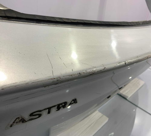 Capô Tampa Traseiro Chevrolet Astra 1999/2002 C/ Detalhe
