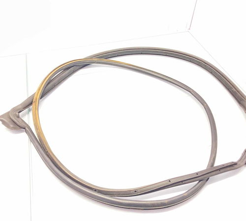 Borracha Fixa Porta D.  Esquerda Toyota Corolla 2015/2018