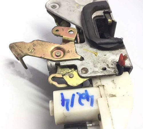 Fechadura Porta Traseira Direita Volkswagen Fox 2008