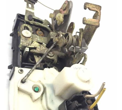 Fechadura Porta Traseira Direita Volkswagen Fox 2008