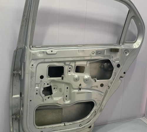 Porta Traseira Direita Volkswagen Gol Voyage 2009/2020 C/det