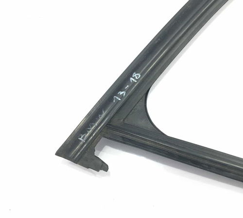 Borracha Canaleta Dianteira Direita Bmw 320i 2015