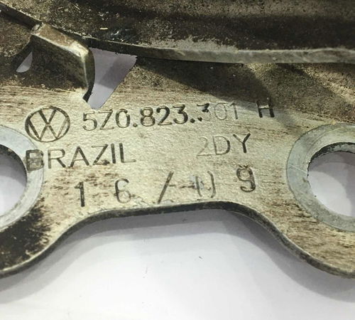 Dobradiça Capô Dianteiro Lado Esquerdo Vw G5/g6/g7