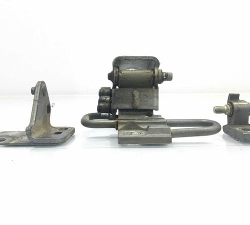 Dobradiça Porta Dianteira Direita Volkswagen Polo 2010