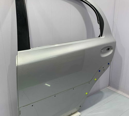 Porta Traseira Esquerda Toyota Etios Cross 2013/20 C/detalhe