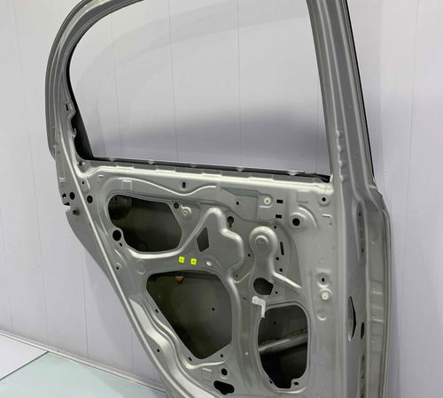 Porta Traseira Esquerda Toyota Etios Cross 2013/20 C/detalhe