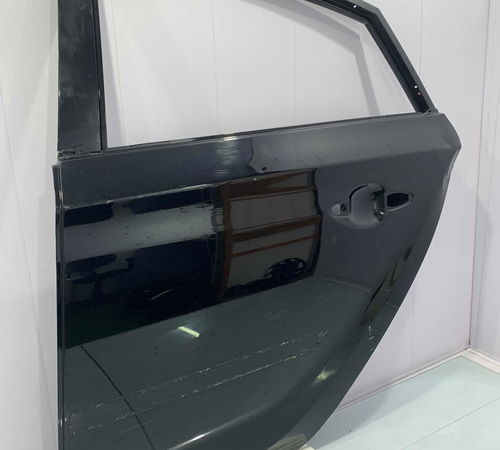 Porta Traseira Esquerda Hyundai Hb20s 2013/2019 C/detalhe