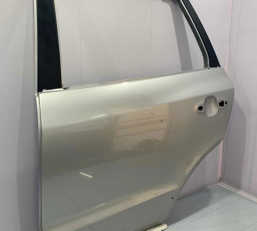 Porta Traseira Esquerda Hyundai Santa Fé 2009/2012 C/detalhe