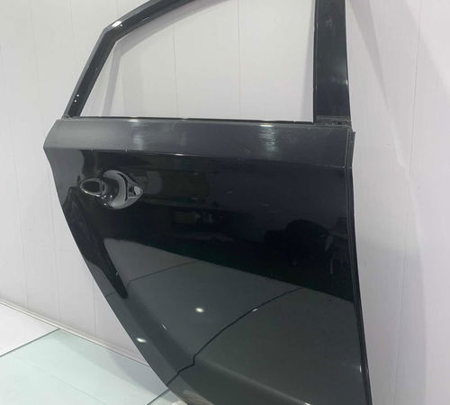 Porta Traseira Direita Hyundai Hb20s 2013/2018 Com Detalhes