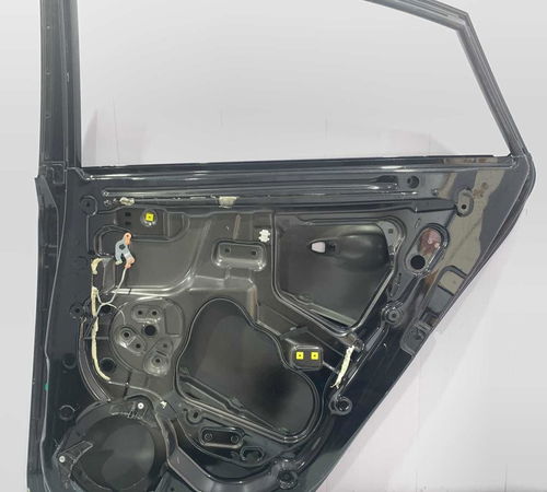 Porta Traseira Direita Hyundai Hb20s 2013/2018 Com Detalhes