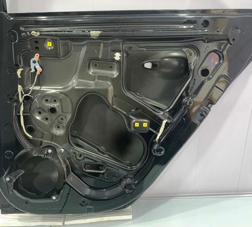 Porta Traseira Direita Hyundai Hb20s 2013/2018 Com Detalhes