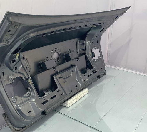 Capô Tampa Traseiro Volkswagen Polo Sedan 2003/2015