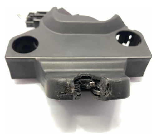 Fechadura Capo Traseiro Toyota Corolla 2015/2017 (c/detalhe)
