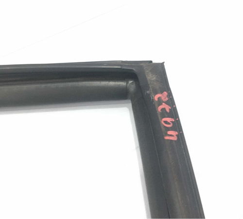 Borracha Canaleta Porta Traseira Direita Nissan Tiida 2012