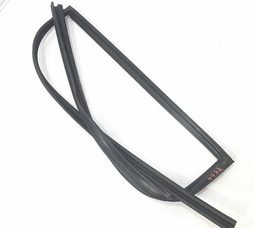 Borracha Canaleta Porta Traseira Direita Nissan Tiida 2012