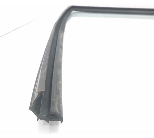 Borracha Canaleta Traseira Esquerda Nissan Tiida 2012