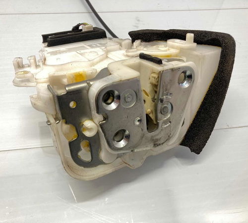 Fechadura Porta Traseira Direita Subaru Forester 2010