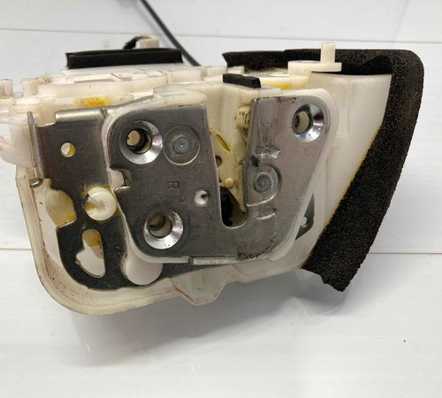 Fechadura Porta Traseira Direita Subaru Forester 2010